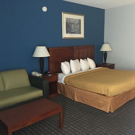 Rodeway Inn Greenfield Extérieur photo