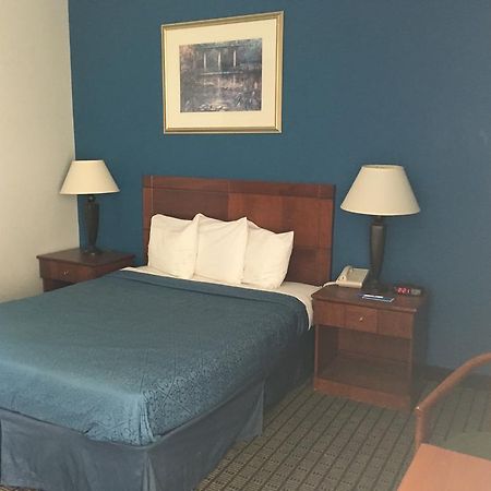 Rodeway Inn Greenfield Extérieur photo