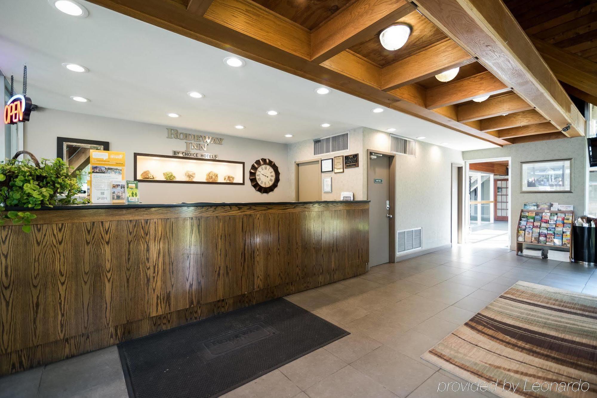 Rodeway Inn Greenfield Extérieur photo