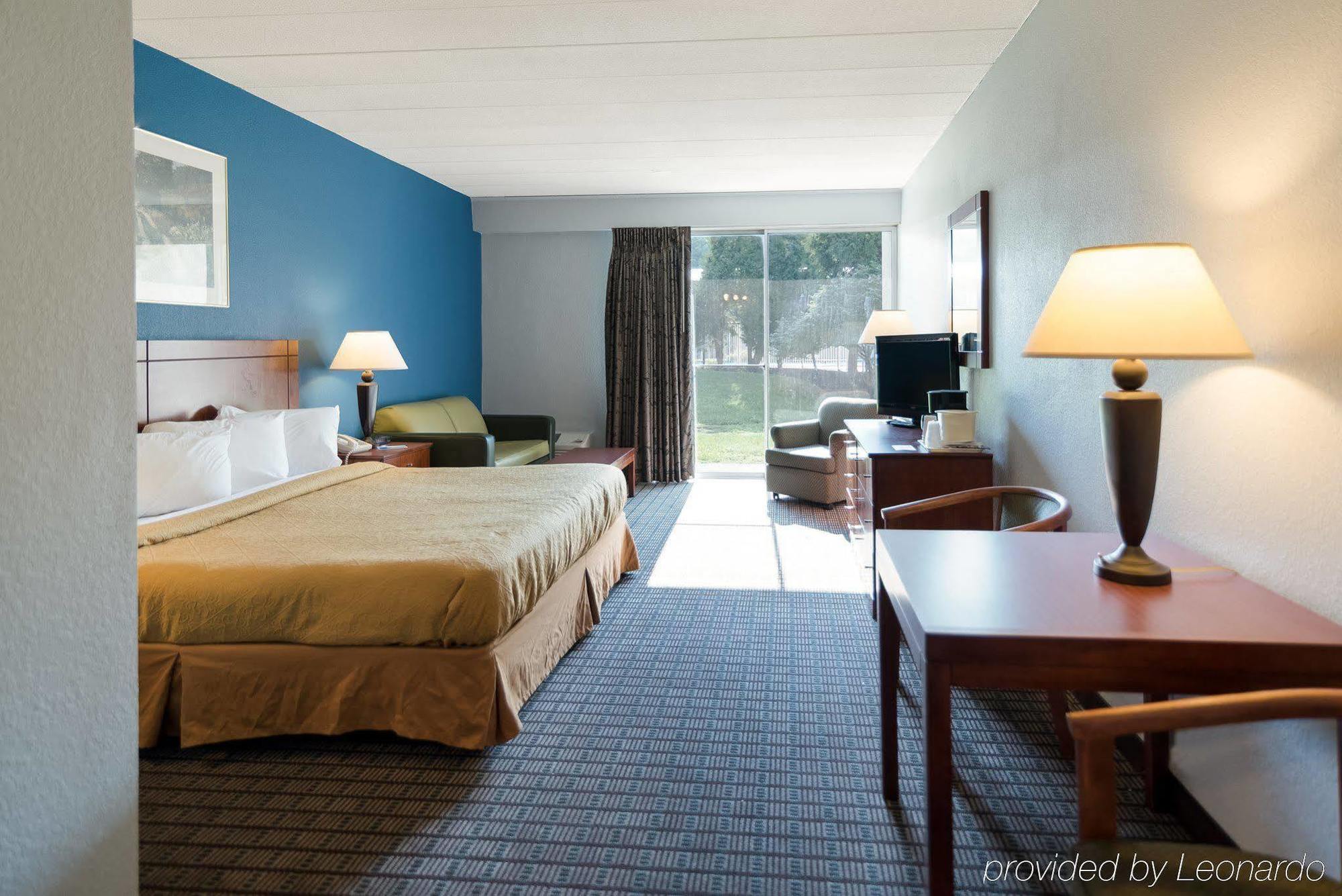 Rodeway Inn Greenfield Extérieur photo