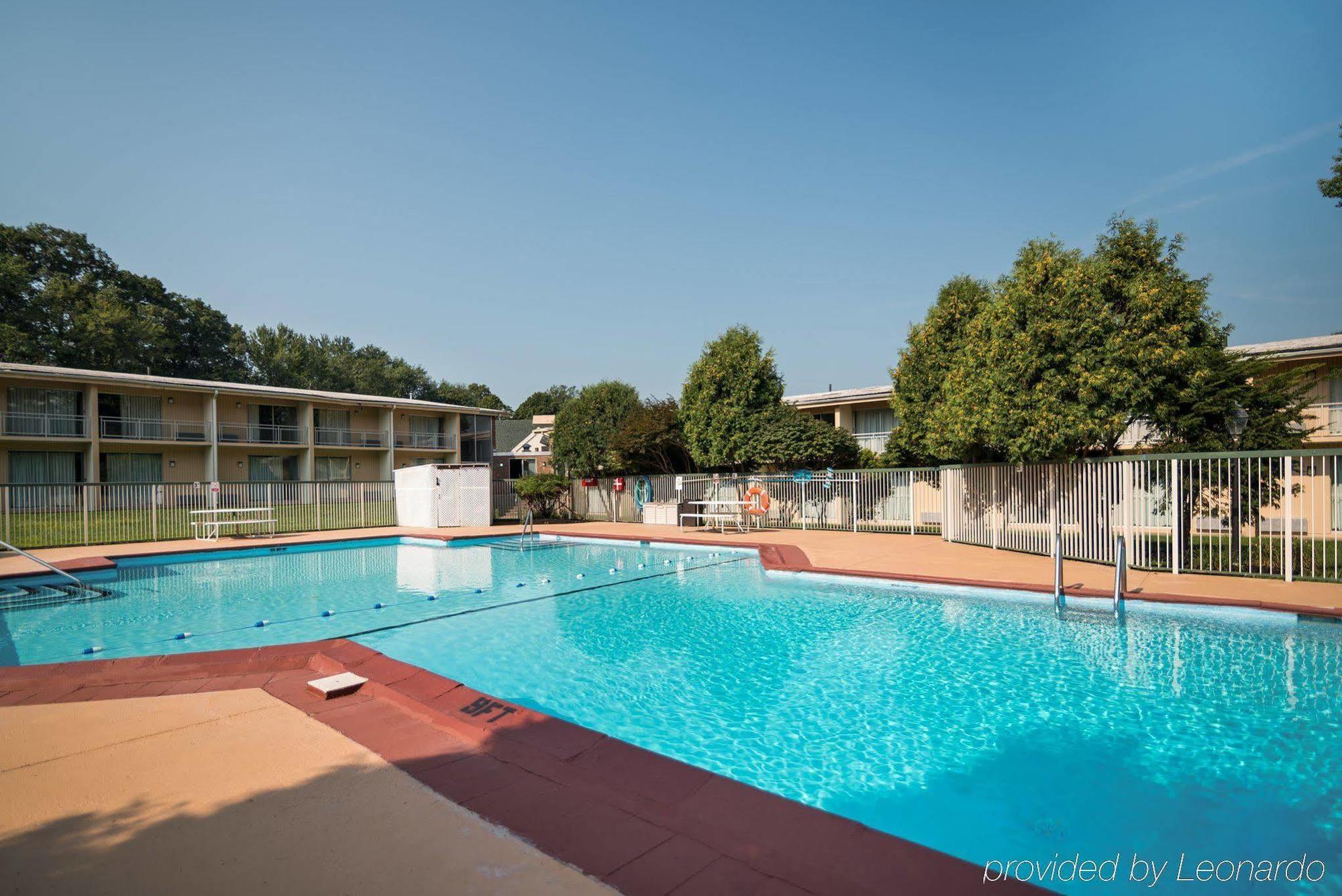 Rodeway Inn Greenfield Extérieur photo