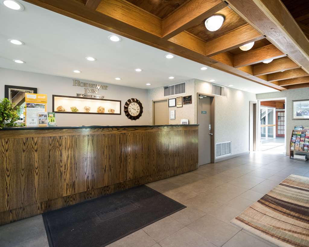 Rodeway Inn Greenfield Intérieur photo