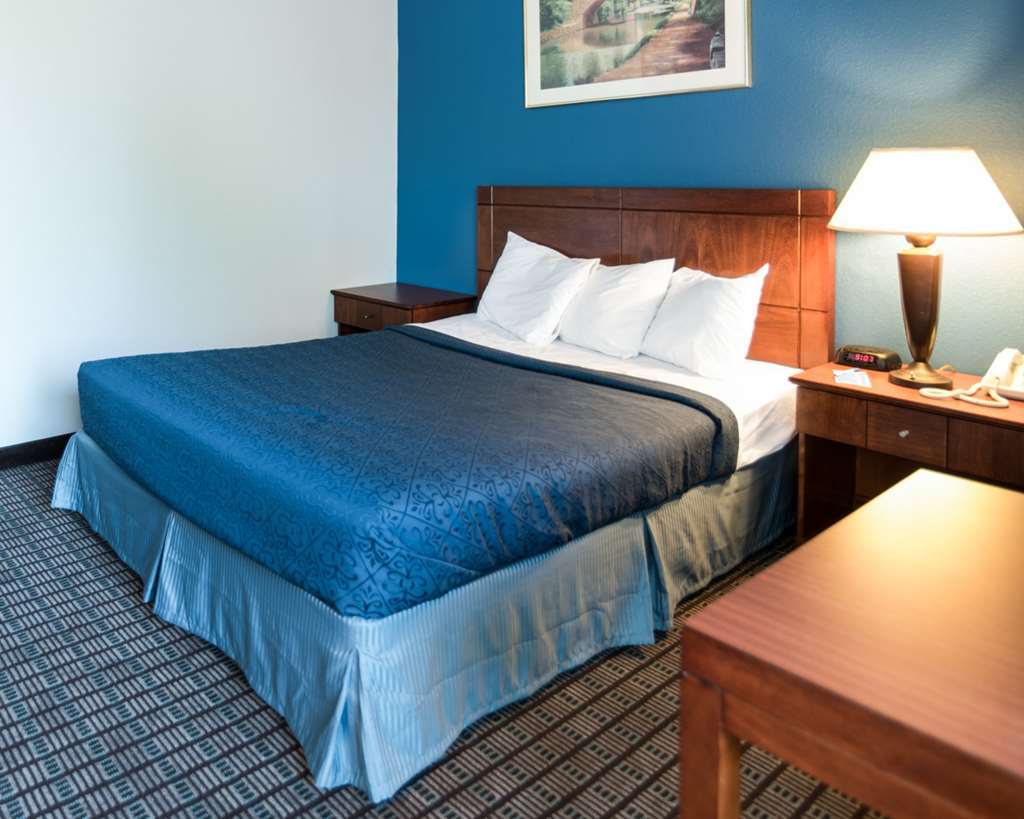 Rodeway Inn Greenfield Chambre photo